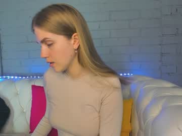 girl Cam Girls Masturbating With Dildos On Chaturbate with common_room