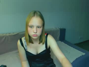girl Cam Girls Masturbating With Dildos On Chaturbate with _ellza_