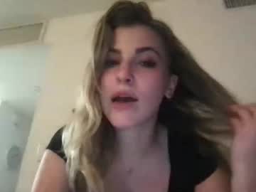 girl Cam Girls Masturbating With Dildos On Chaturbate with naomibabyboo