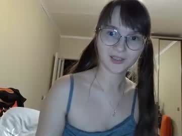 girl Cam Girls Masturbating With Dildos On Chaturbate with kiragoldens
