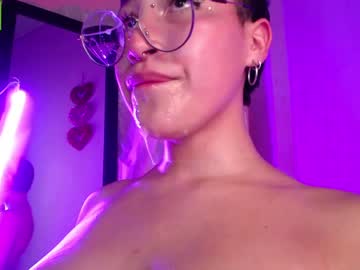 girl Cam Girls Masturbating With Dildos On Chaturbate with little_cherryy_