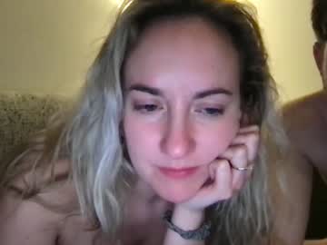couple Cam Girls Masturbating With Dildos On Chaturbate with couple_co