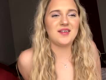 couple Cam Girls Masturbating With Dildos On Chaturbate with poobearr23