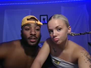 couple Cam Girls Masturbating With Dildos On Chaturbate with snow_bunny911