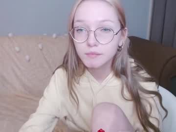 girl Cam Girls Masturbating With Dildos On Chaturbate with cutie__beauty_