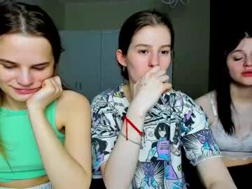 couple Cam Girls Masturbating With Dildos On Chaturbate with sophie_and_rachelss