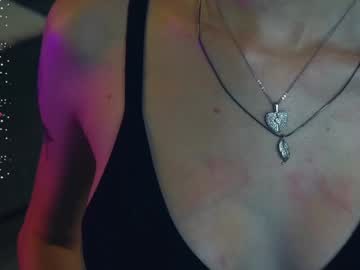 girl
        audreycarvin cam image #4902811
