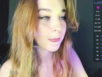 girl
        zoe__0 cam image #2100177