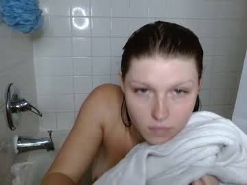 girl
        sweetmaexoxo cam image #2703848