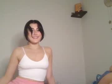 girl
        briadominick cam image #1888099