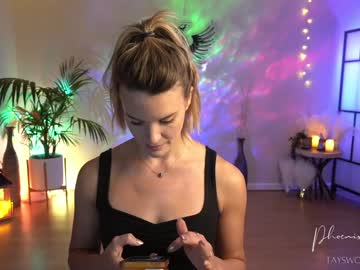 girl
        phoenix_taylor cam image #3244427