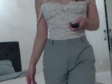 girl
        fansysmth cam image #173452
