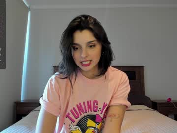 girl
        yourfreakygirl cam image #3615424