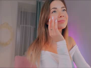 girl
        emmi_rosee cam image #3612840