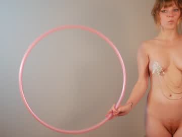 girl
        sisypheanlove cam image #2531488