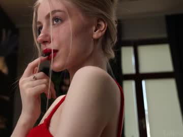 girl
        kateharrise cam image #4282014