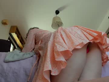 girl
        bestgirl_ofthe_neighborhood cam image #5107354
