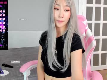 girl
        keizzzy cam image #423869