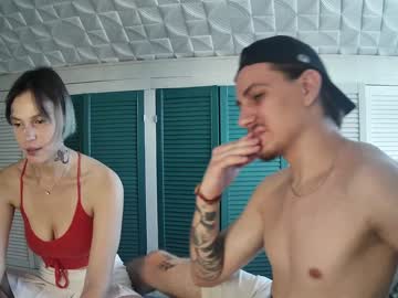 couple
        meow_li cam image #2614508