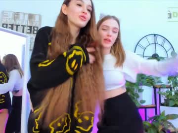 girl
        elizabeth__gray cam image #1260728