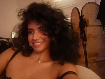girl
        isbelmarie cam image #7059759