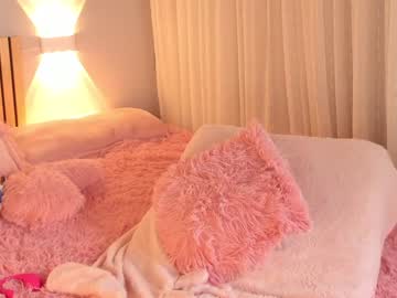 girl
        little_effy18 cam image #1923563