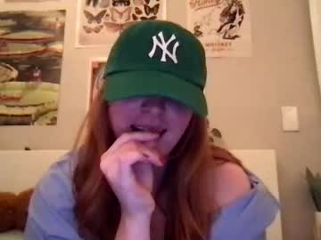 girl
        francescab2023 cam image #20702