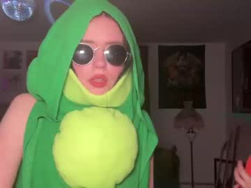 girl
        littlesugarpea cam image #3473718