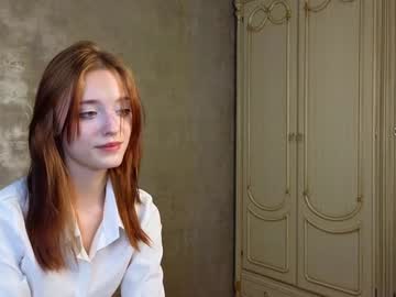 girl
        wiloneakerley cam image #4683737