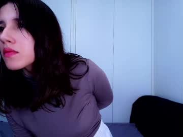 girl
        amydavia cam image #6598046
