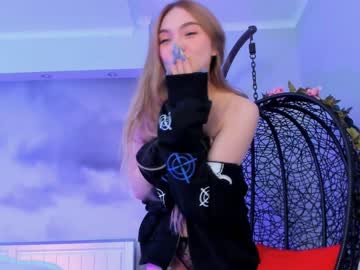 girl
        elizabeth__gray cam image #873306