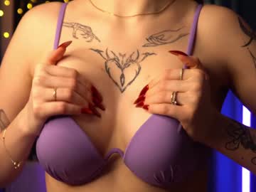 girl
        akermika cam image #5734742