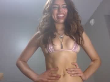 girl
        saraellison cam image #3655750
