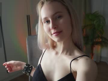 girl
        sonyaericsson cam image #4046808