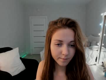 girl
        mary__freshness_ cam image #1760622