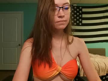girl
        anabelleleigh cam image #6911737