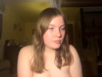 girl
        mosa65 cam image #2577088