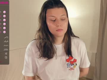 girl
        florra_loves cam image #1893818