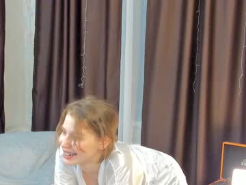 girl
        yourprincessbubblegum cam image #3787743