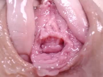 girl
        courtney_luv cam image #1072198