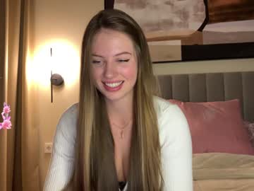 girl
        kiramystery cam image #4742293
