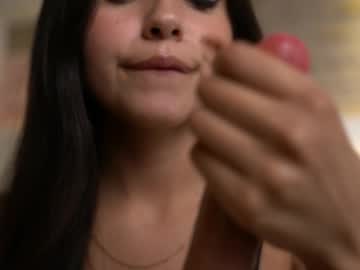 girl
        ashley_jones9 cam image #6459265