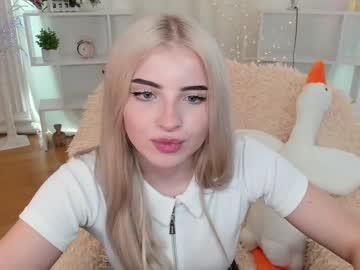 girl
        nika_queen_ cam image #5178905