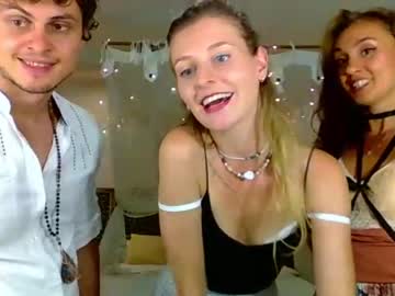 couple
        goddess_marylin cam image #3173970