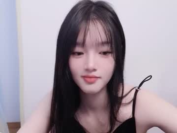 girl
        tangtang_99 cam image #3184795