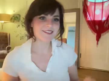girl
        petiteminxx cam image #1700952