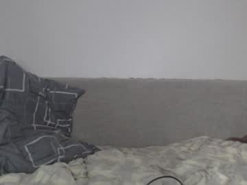 couple
        lovezxpy cam image #3394422