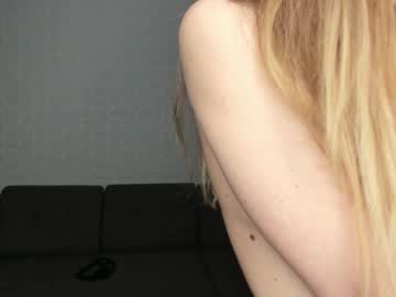 girl
        sandra_buika cam image #1785064