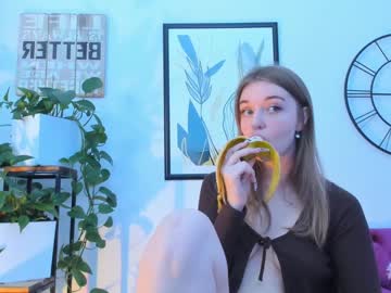 girl
        elizabeth__gray cam image #876587