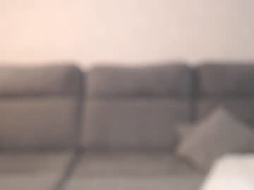 girl
        lily_life cam image #2071312